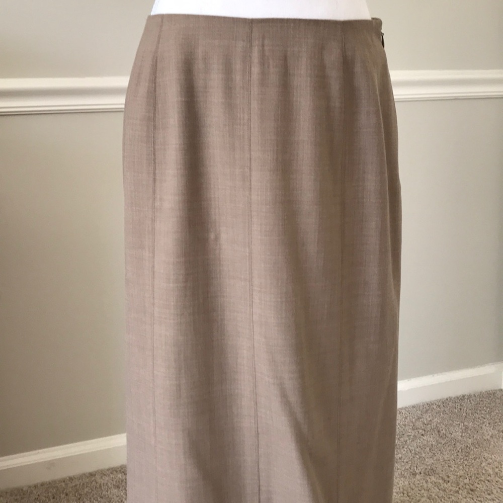 A-line skirt. Fully lined, mid calf length.size 6